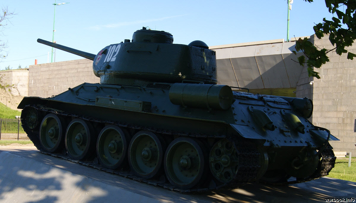 Советский средний танк Т-34-85