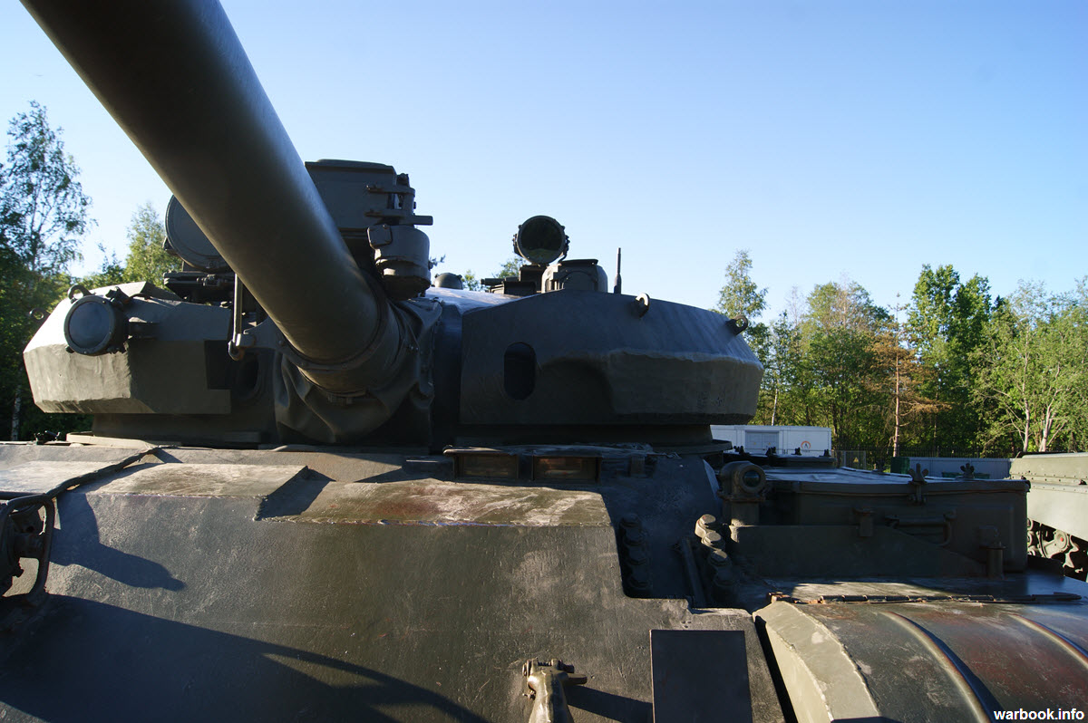 Советский средний танк Т-62М